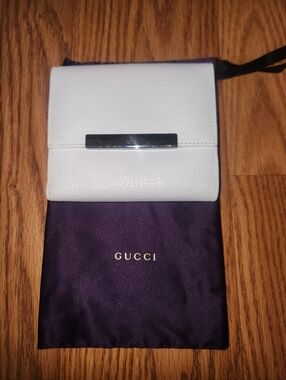 Gucci Wallet Compact White Leather Logo With Dustbag